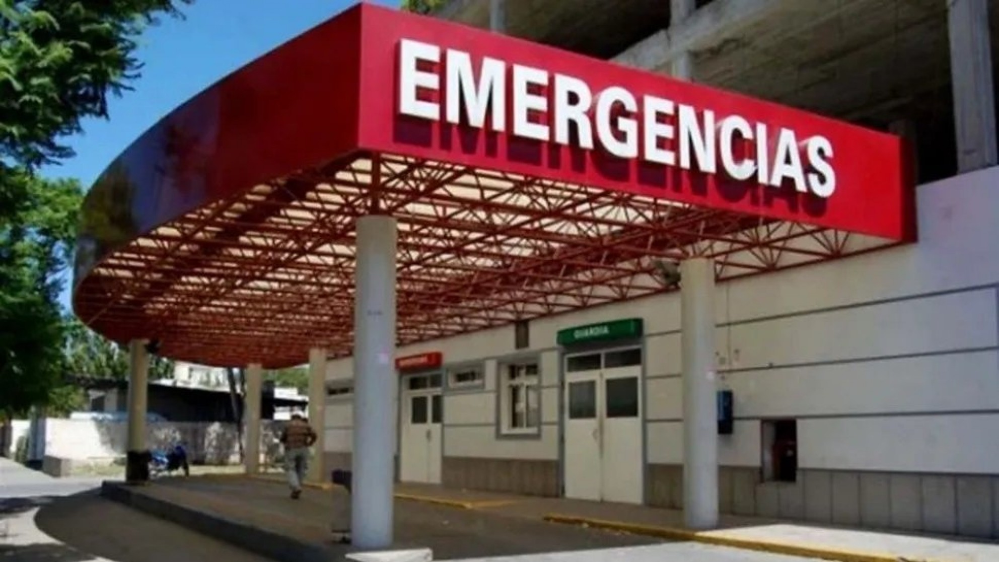Salió de una fiesta clandestina y lo asesinaron a cuchilladas